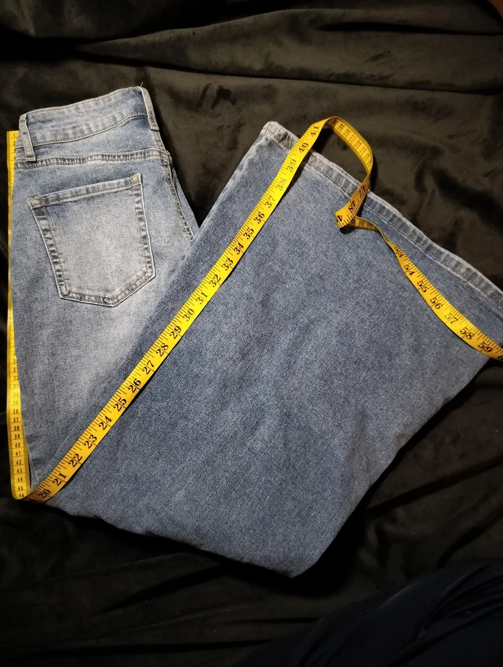 New Extra Flare Wide-Leg Light/Medium Wash Blue Denim Jeans - Size 4 - Picture 1 of 8